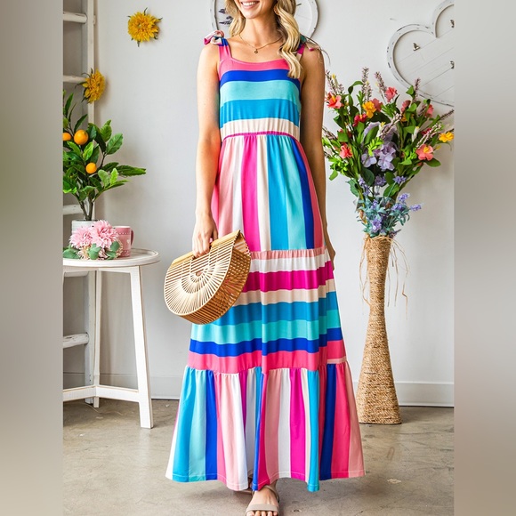 STRIPED SLEEVELESS MAXI DRESS - Picture 3 of 7